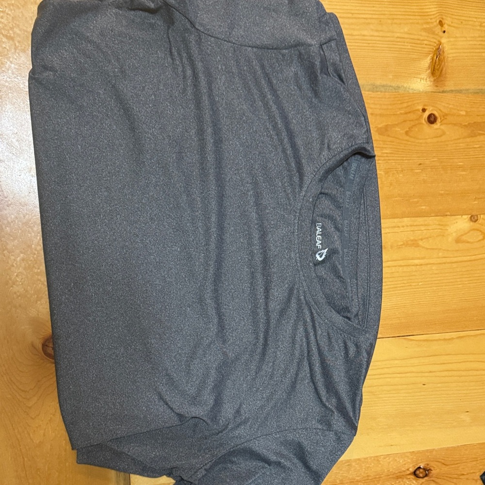 Baleaf Dark Gray Performance Tee